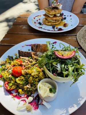 Pancakes and tofu scramble  at IVY Bistro & Café in Hamburg