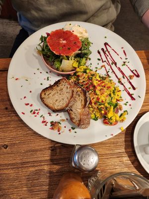  at IVY Bistro & Café in Hamburg