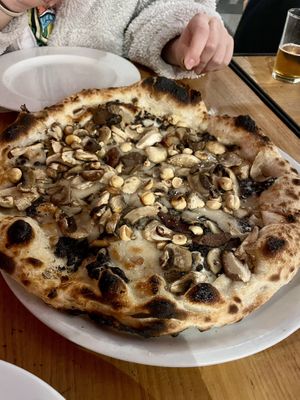 🖤  at Can Pizza in Badalona