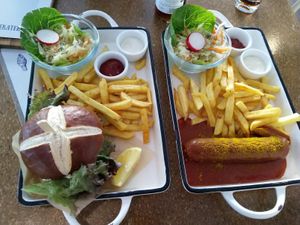 Vegan fishburger and currywurst at Katers Köök in Hamburg