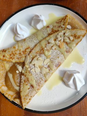 Apfel strudel pancake at Katers Köök in Hamburg