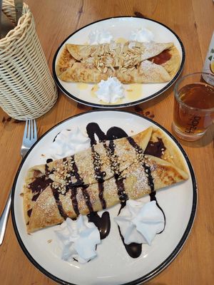 Pancake with rhubarb and one with chocolate  at Katers Köök in Hamburg