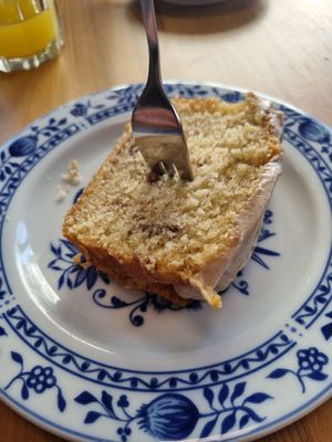 Franzkuchen mit Vrischkäsetopping at Katers Köök in Hamburg