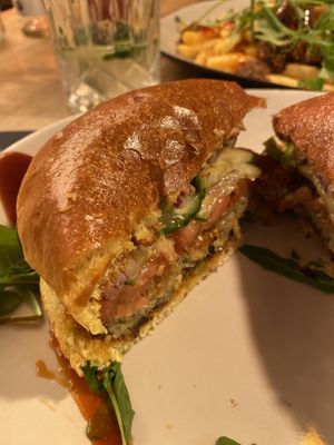 Brot wird nicht vor Ort gebacken, schmeckt aber so 👍🏼  at Cheesy Burger in Soltau