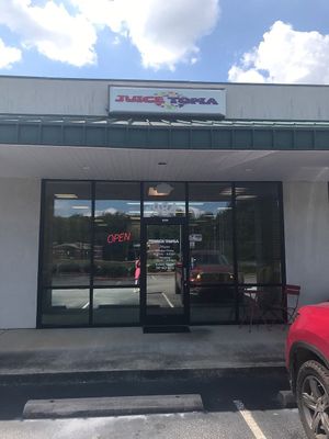 Juice Topia storefront at Juice Topia in Rocky Mount