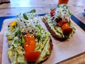 Toast with avocado and tomatoes at Balthasar in Bruges