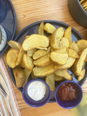 Wedges and dips  at The Rabbit Hole in Dalyan