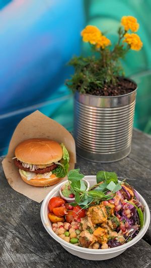 Vegan Deluxe Bowl & Mushroom Miso Burger at Ibiza bowls in Copenhagen