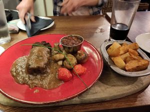 8oz Vegan pepper steak with triple-cooked chips and 'monkey gland' sauce at The Old Bath Arms in Frome