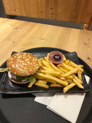  at Goody's Burger House in Nafplion