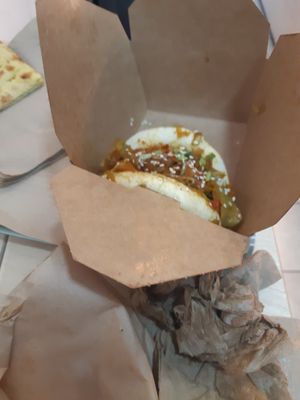  at Mama Tierra - Acropolis in Athens