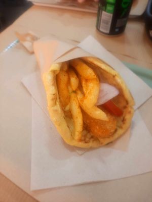  at Mama Tierra - Acropolis in Athens