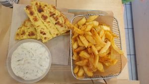 Tzatziki and Fries at Mama Tierra - Acropolis in Athens