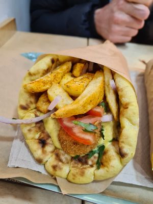  at Mama Tierra - Acropolis in Athens