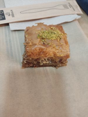 Baklava at Mama Tierra - Acropolis in Athens