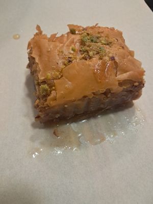 Baklava at Mama Tierra - Acropolis in Athens