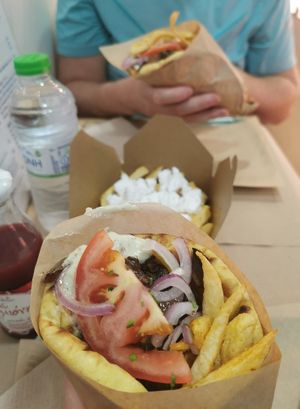  at Mama Tierra - Acropolis in Athens