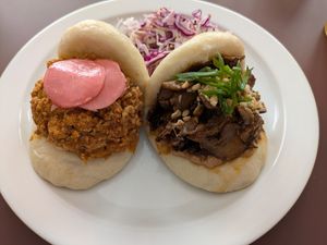 Smoked tofu and teriyaki mushroom bao at plant. in Luzern