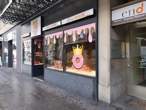 Exterior at Royal Donuts in Luzern