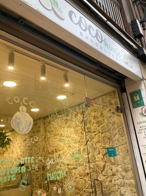 Entrance  at Coco House - Gracia in Barcelona