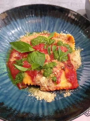 Starter ravioli at Owca Cała in Poznan
