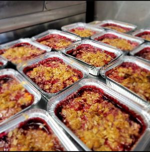 Raspberry Peach Crisp  at Flame-N-Ray's in Eugene
