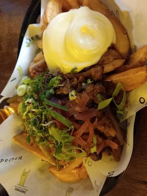 Fries Rendang at Oproer Brouwerij Biercafé in Utrecht