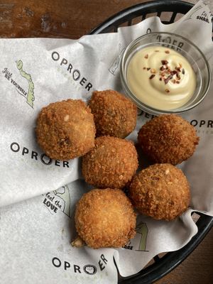 Bitterballenn  at Oproer Brouwerij Biercafé in Utrecht