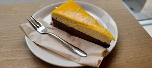 Schoko Mango Torte at LUSH Cafe in Munich