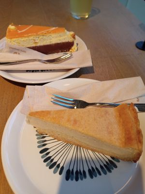 Cheesecake and mango&chococake at LUSH Cafe in Munich