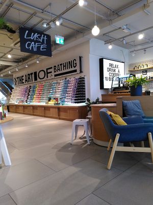  at LUSH Cafe in Munich