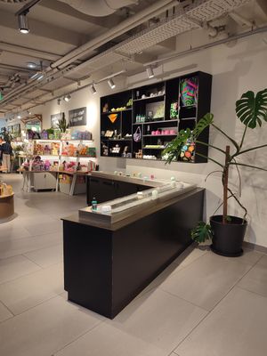  at LUSH Cafe in Munich