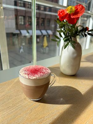  at LUSH Cafe in Munich