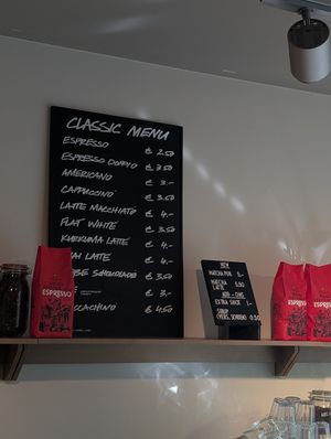  at LUSH Cafe in Munich