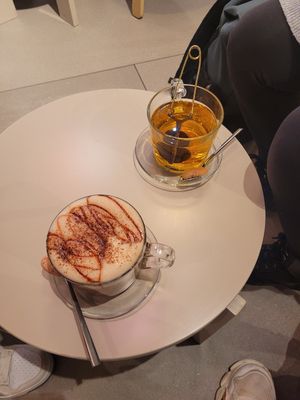  at LUSH Cafe in Munich