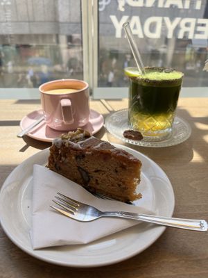   at LUSH Cafe in Munich