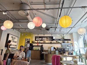 The desk at LUSH Cafe in Munich