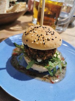 Vegan burger at Boaty's Tapas Café in Praia Da Luz
