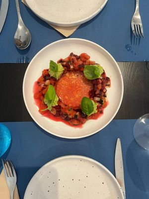 Tatar de tomate  at Oé Bistró in Leioa