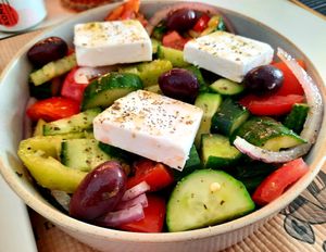 Delicious Greek salad at Rhino Vegan Beat in Mykonos
