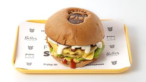 CHEESEBURGERRRRRR at Rhino Vegan Beat in Mykonos