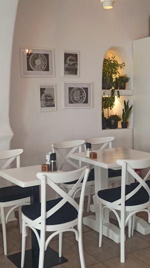 Interni at Rhino Vegan Beat in Mykonos