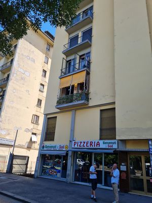 Il mitico balcone, davvero geniale e tradizionale at Tripperia Vegana TAN8 - Flying Kiosk in Florence