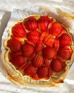 Tarte Ameixa  at Olha que bem in Braganca