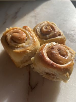 Cinnamon Rolls  at Olha que bem in Braganca