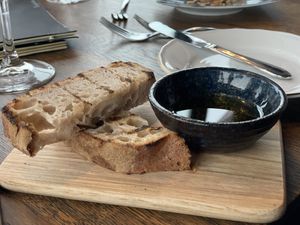 Brot mit Olivenöl  at Funken Lodge in Longyearbyen