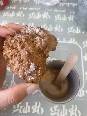 Vegan cookie + coffee  at Galripo in Peso Da Regua