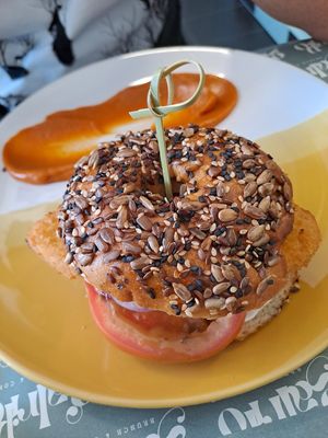 Bagel vegano at Galripo in Peso Da Regua