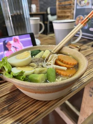   at Sthāni V² in Phnom Penh