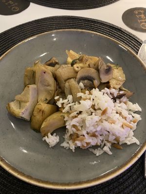 Artichoke Kavurma (not the full portion in this picture)  at Trio in Kalkan